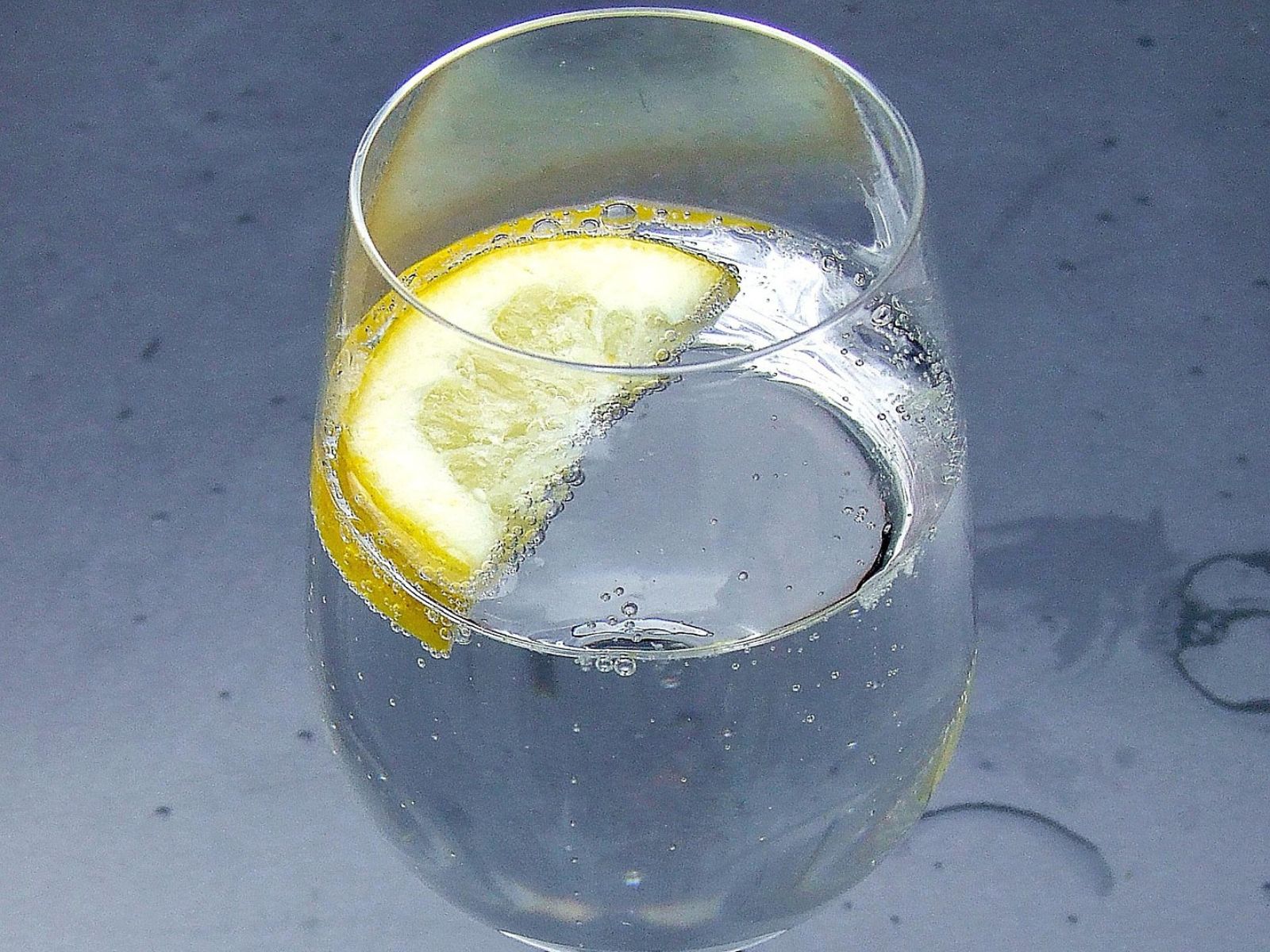 Hemp Seltzers Market Value Estimated To Reach $1 Billion By 2033